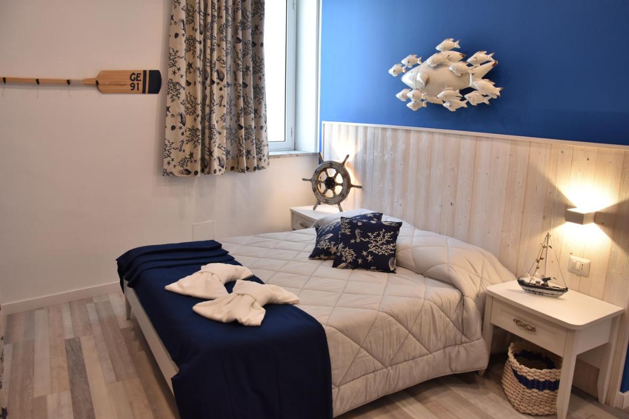 B&B Marina Blu Giardini Naxos Eksteriør bilde